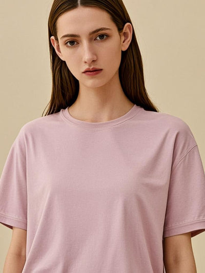 Blush Tender Tee - Front view on model - Urbanstyra